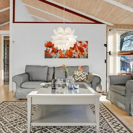 Сasa de vacaciones Beautiful In With Sauna *